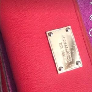 Michael kors wristlet